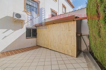 For sale of chalet in La Zubia