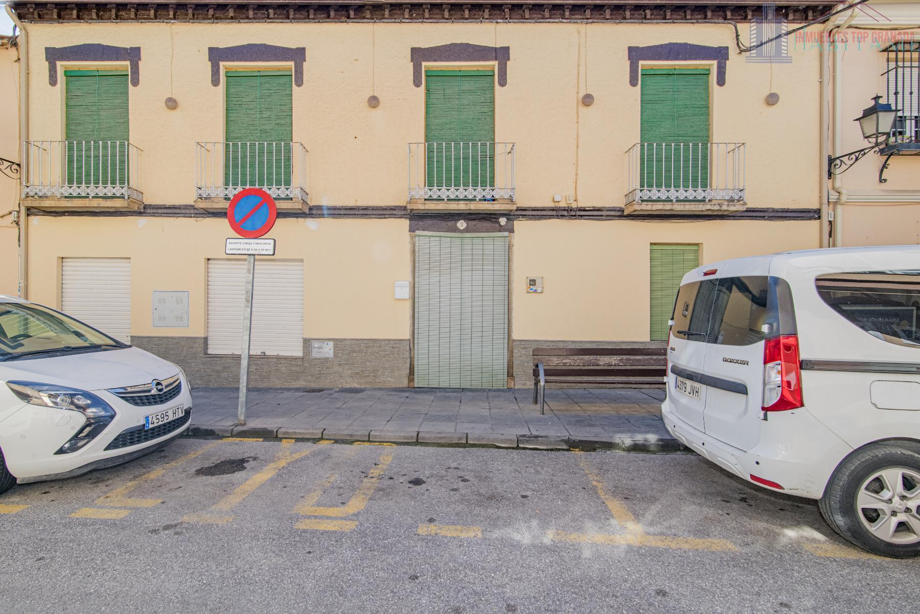 For sale of house in Alhendín