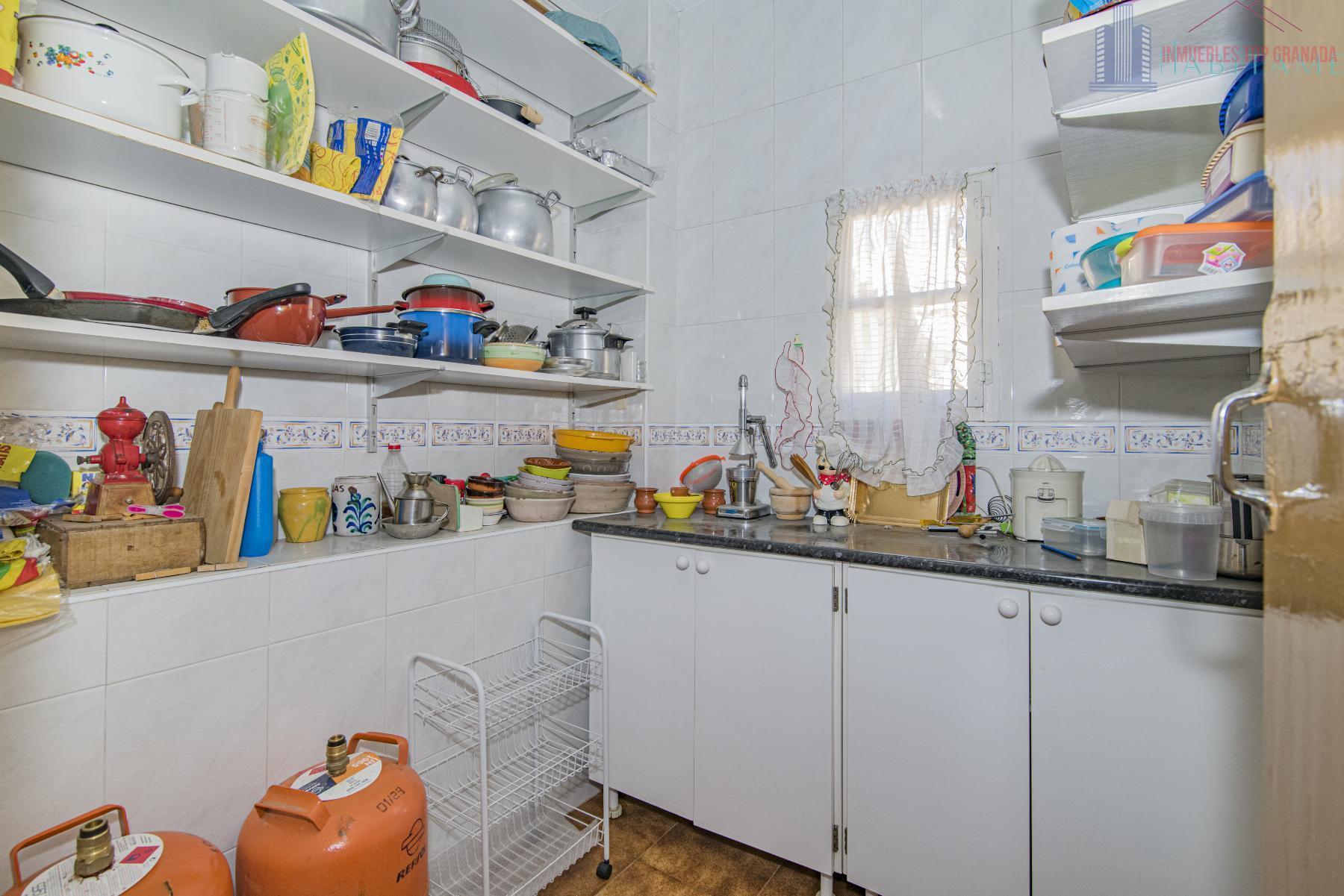 For sale of house in Alhendín