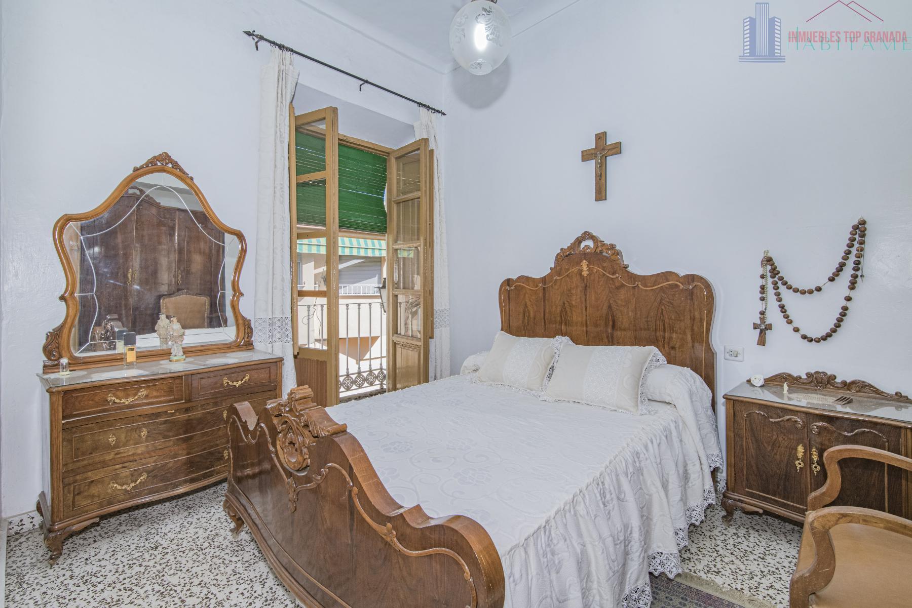 For sale of house in Alhendín