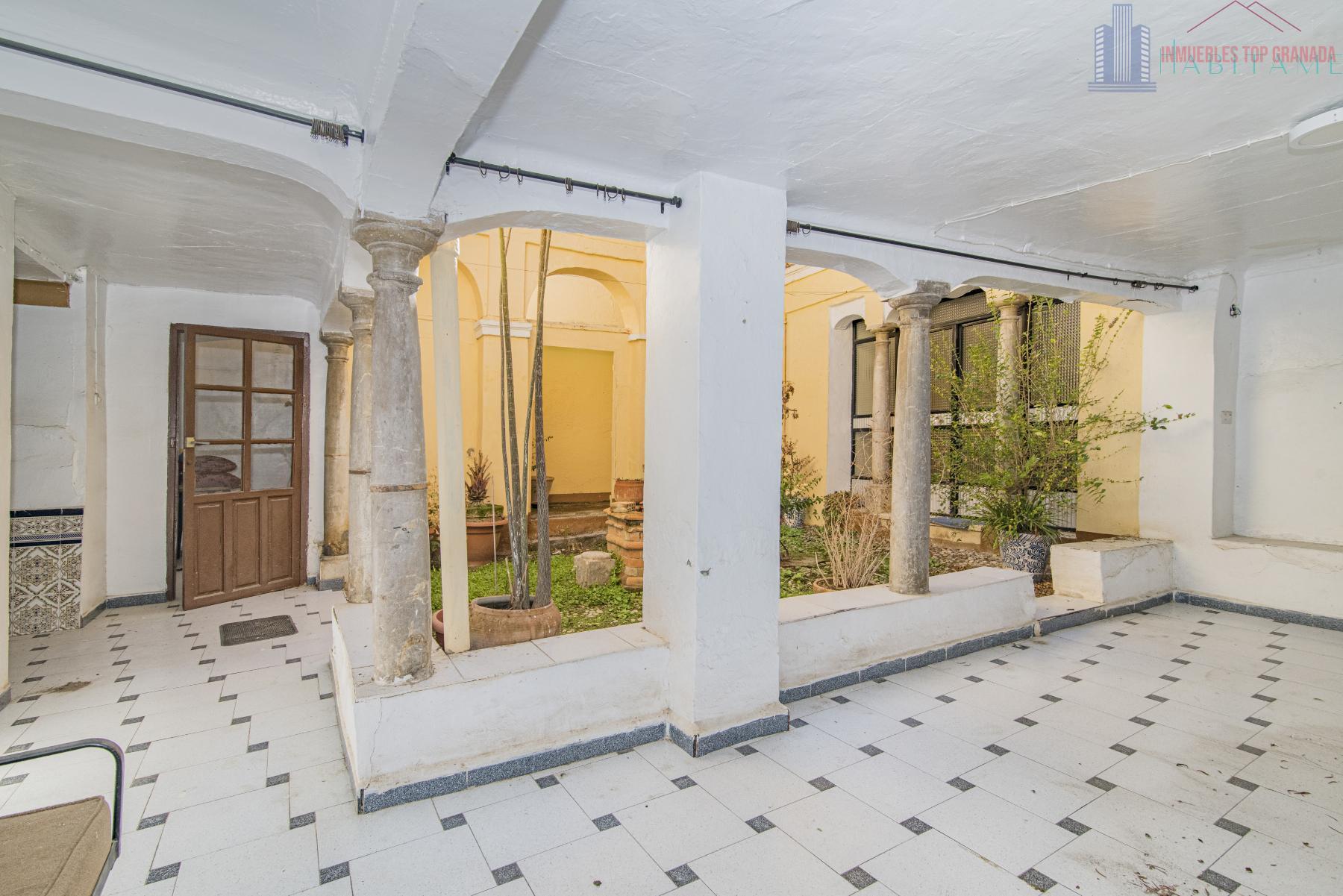 For sale of house in Alhendín