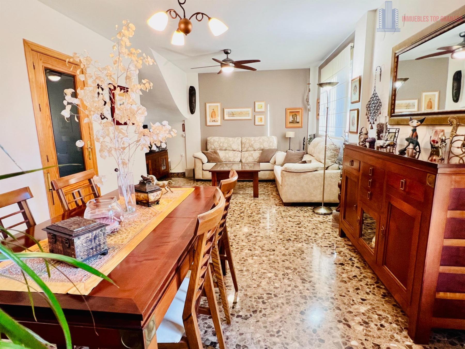 For sale of house in Pulianas