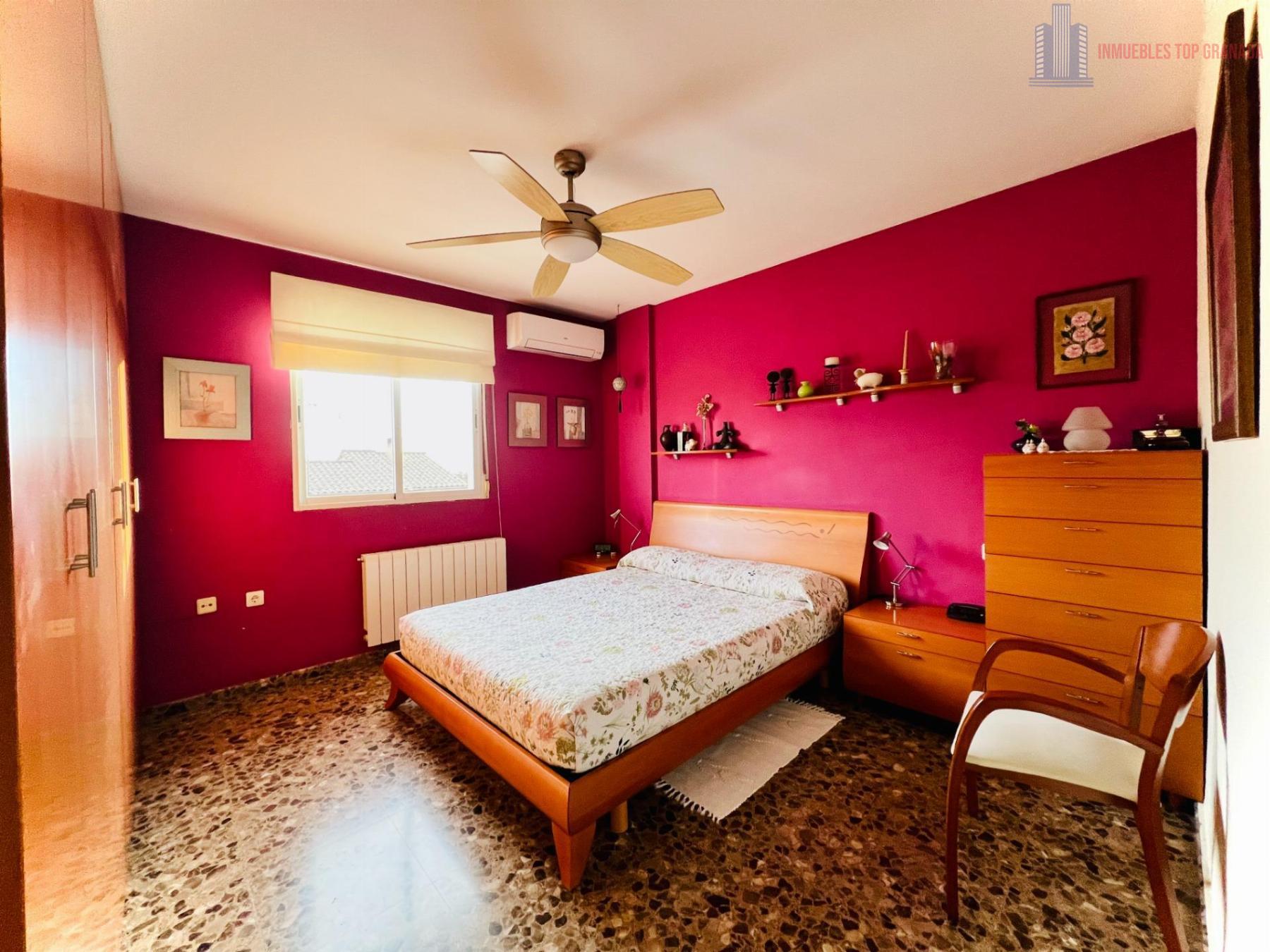 For sale of house in Pulianas
