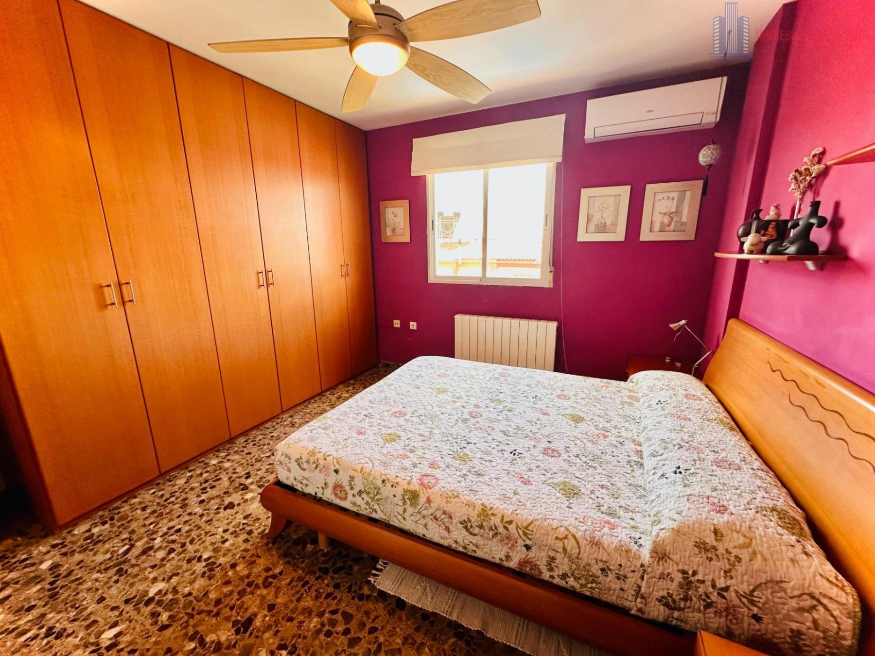 For sale of house in Pulianas