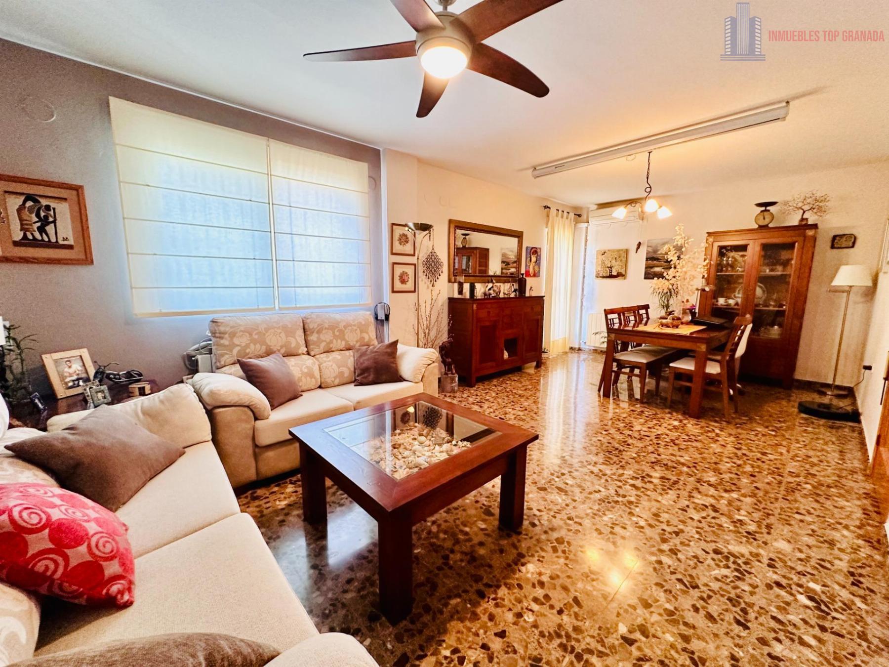 For sale of house in Pulianas
