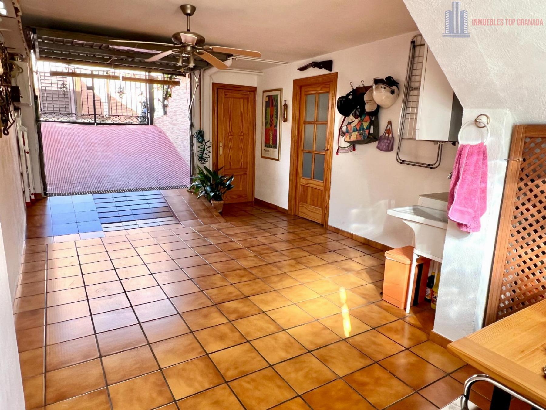 For sale of house in Pulianas