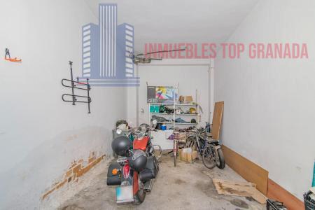 For sale of flat in Granada