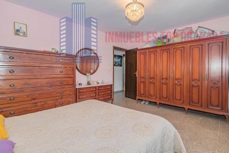 For sale of flat in Granada