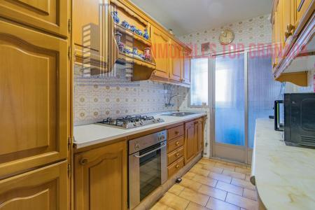 For sale of flat in Granada
