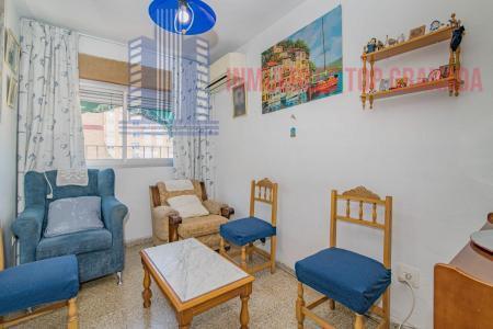 For sale of flat in Granada