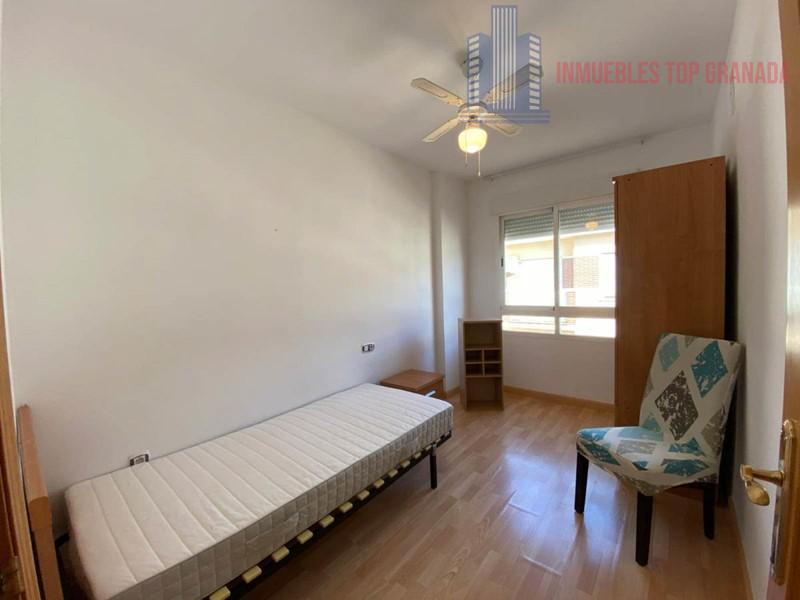 For sale of flat in Atarfe