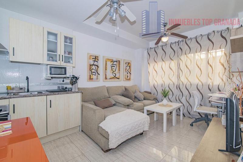 For sale of apartment in Híjar