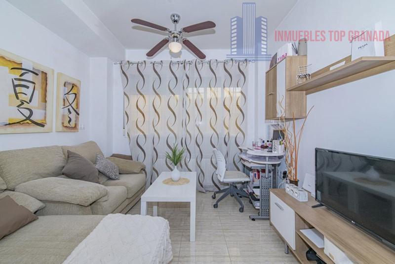 For sale of apartment in Híjar