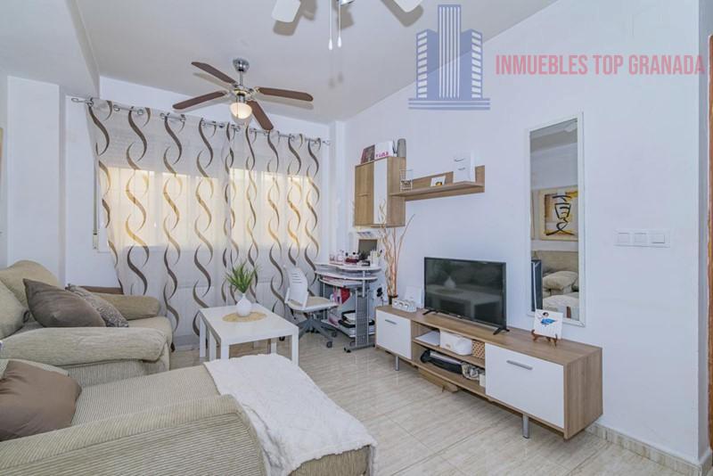 For sale of apartment in Híjar