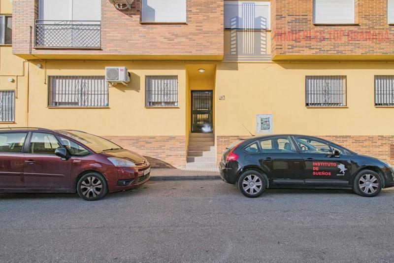 For sale of apartment in Híjar
