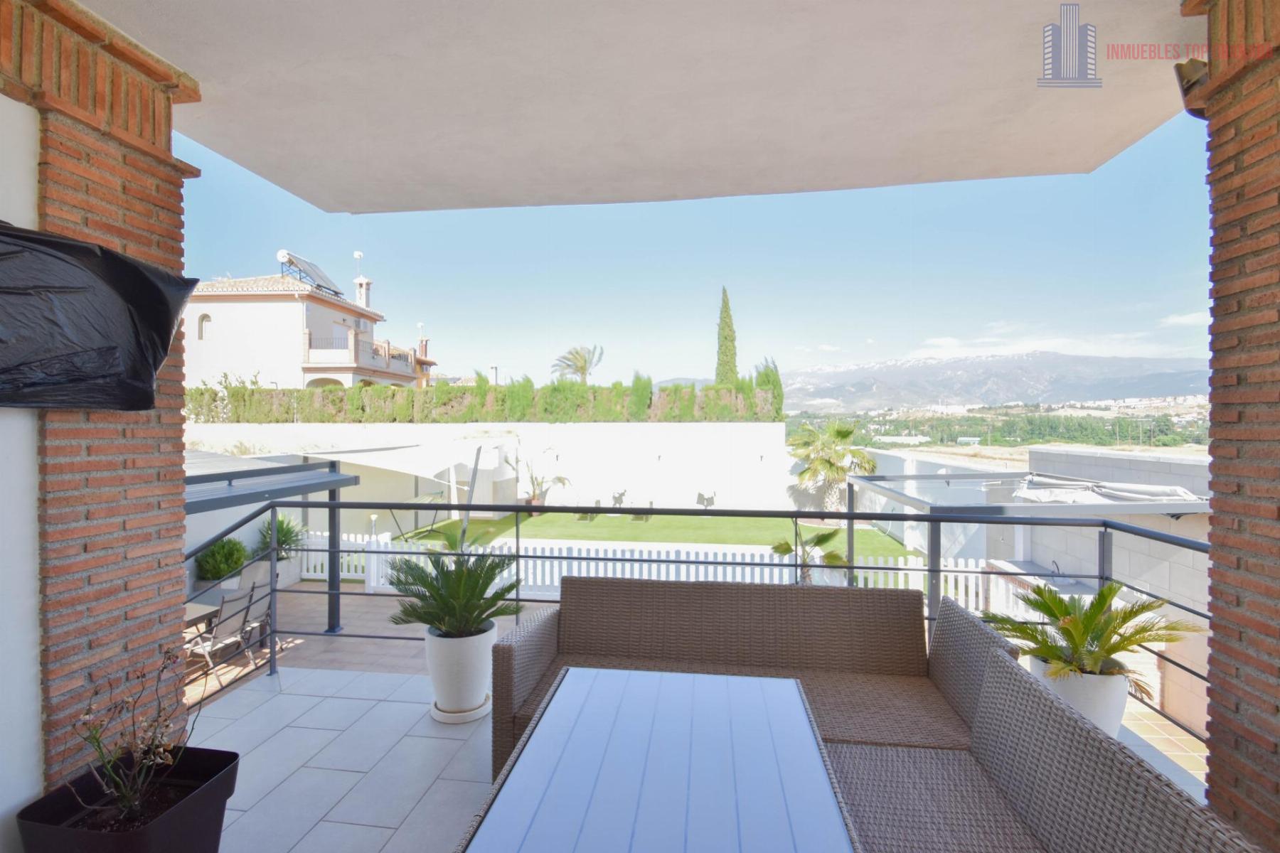 For sale of chalet in Alhendín