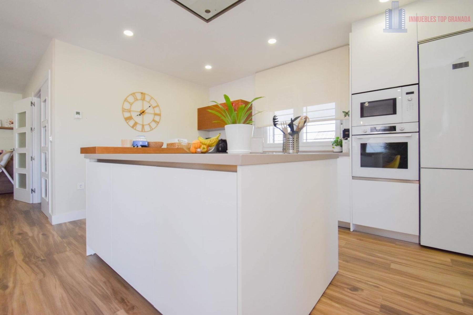 For sale of chalet in Alhendín