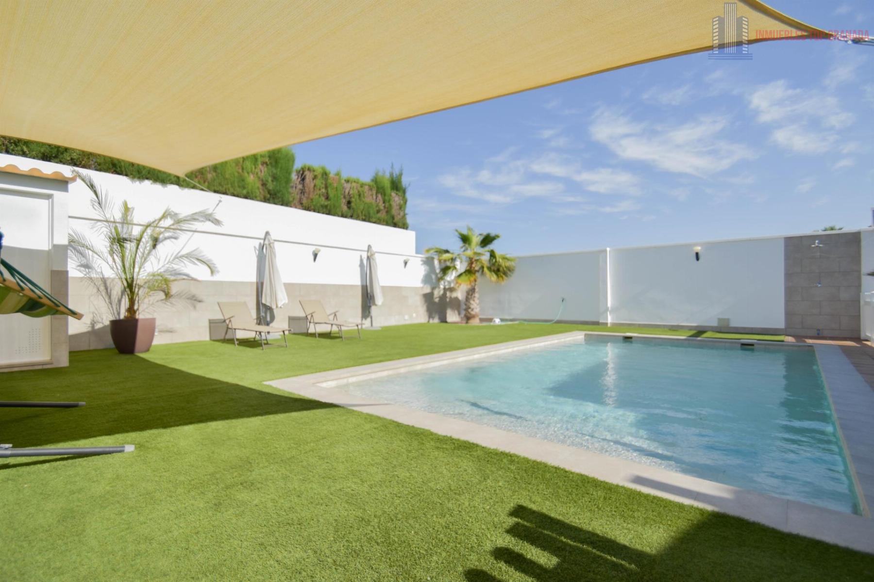 For sale of chalet in Alhendín