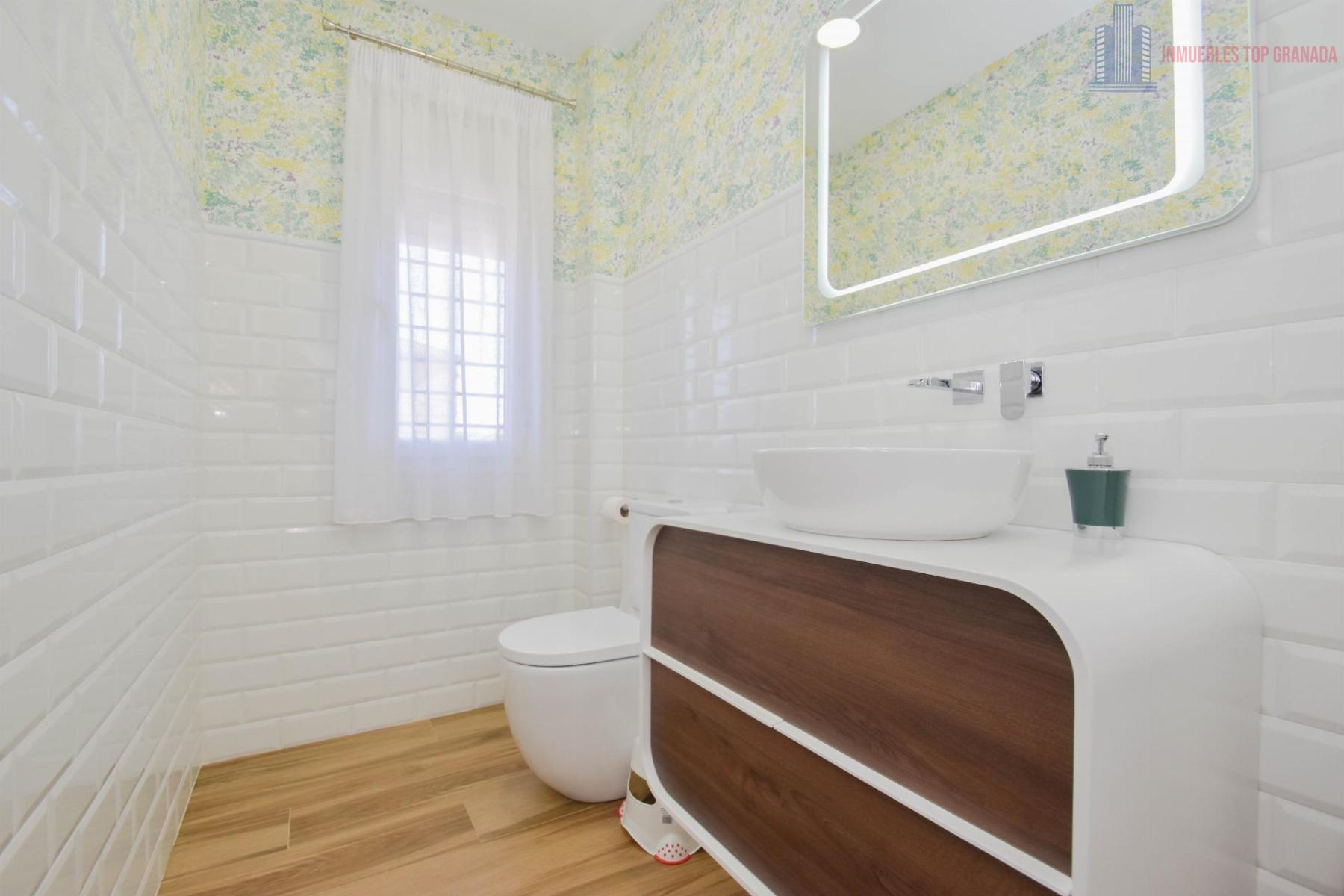 For sale of chalet in Alhendín
