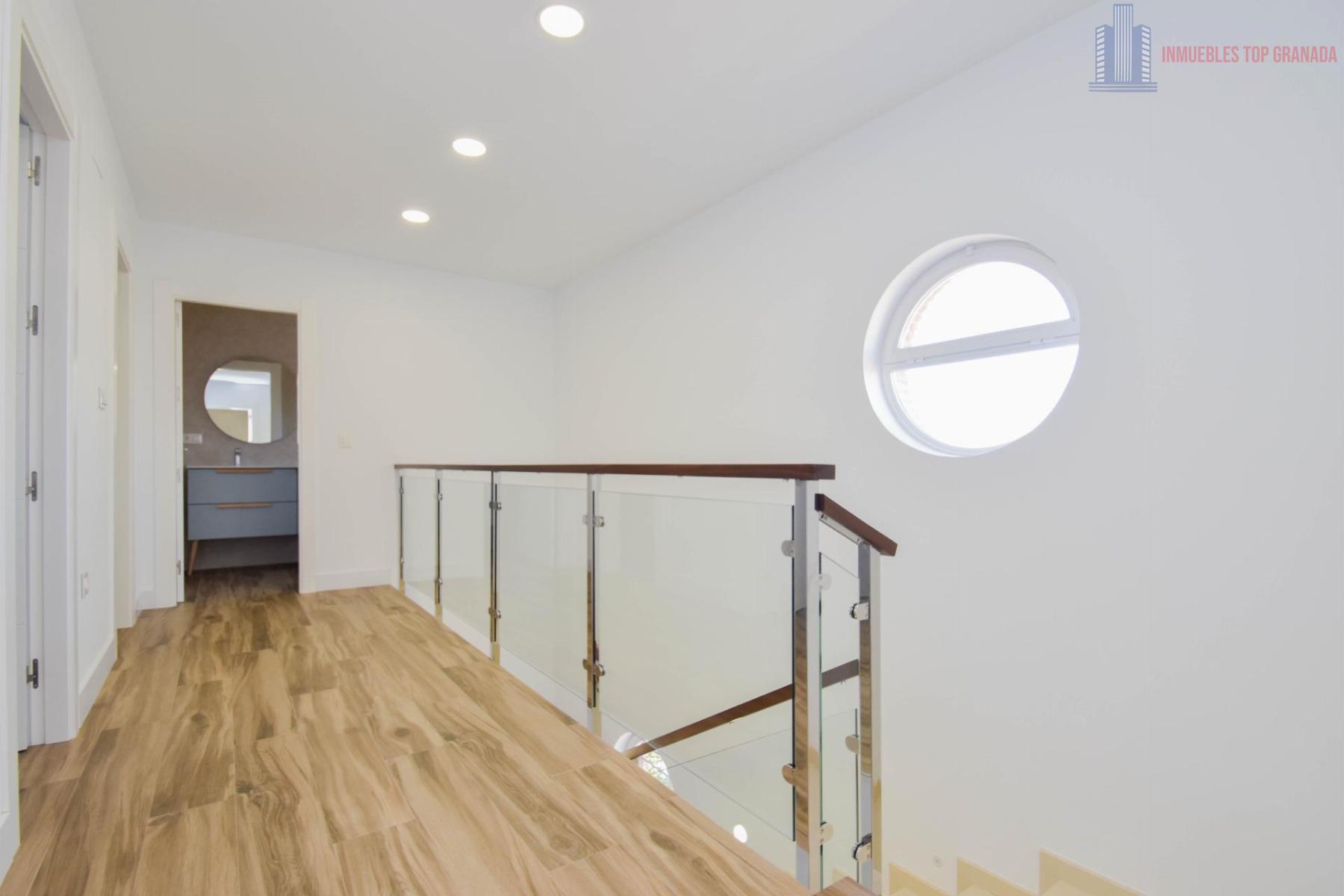 For sale of chalet in Alhendín