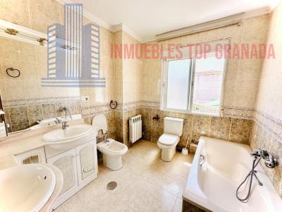 For sale of house in Armilla