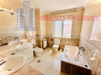 For sale of house in Armilla