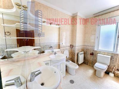 For sale of house in Armilla