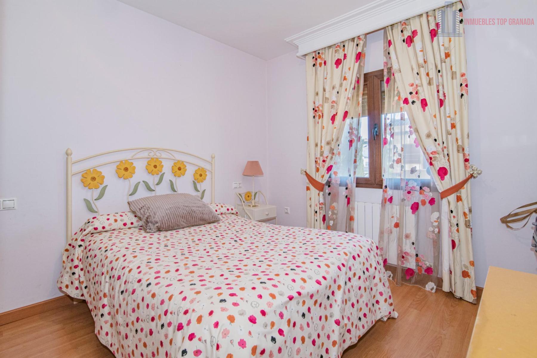 For sale of chalet in Las Gabias