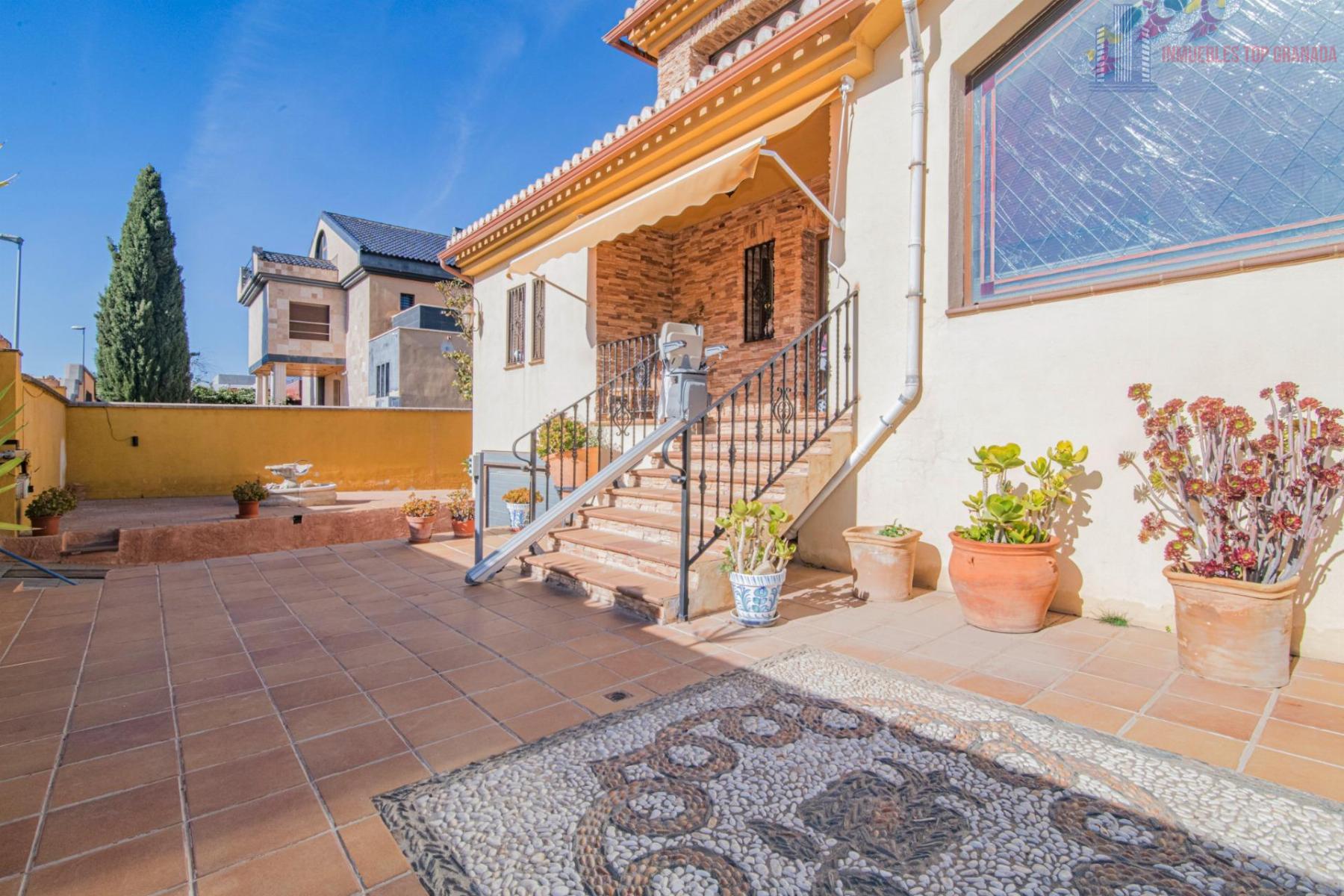 For sale of chalet in Las Gabias
