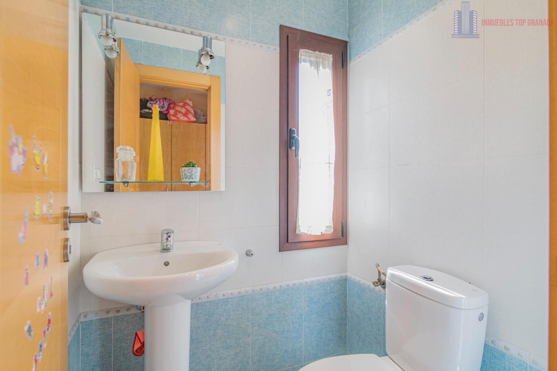 For sale of chalet in Las Gabias