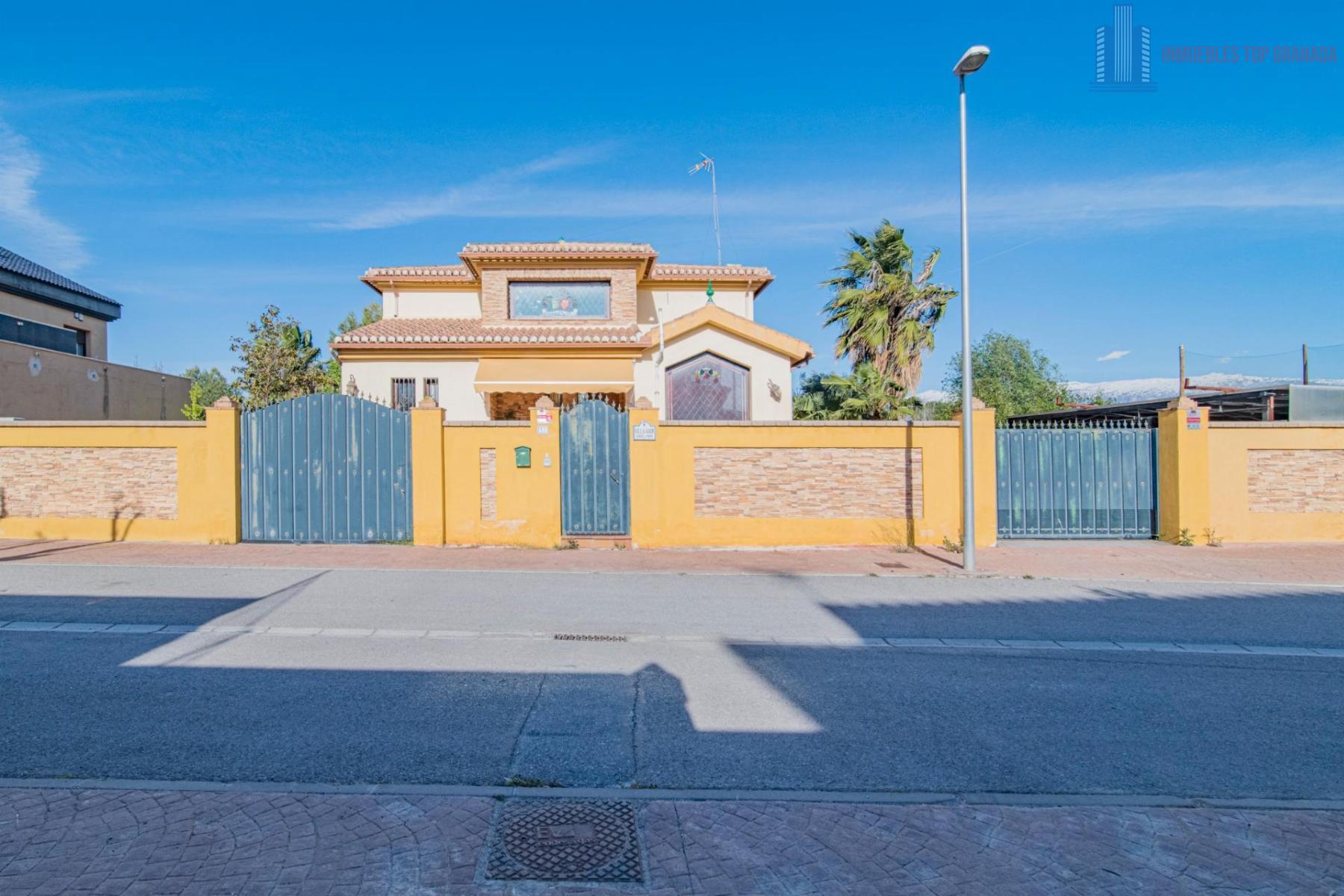 For sale of chalet in Las Gabias