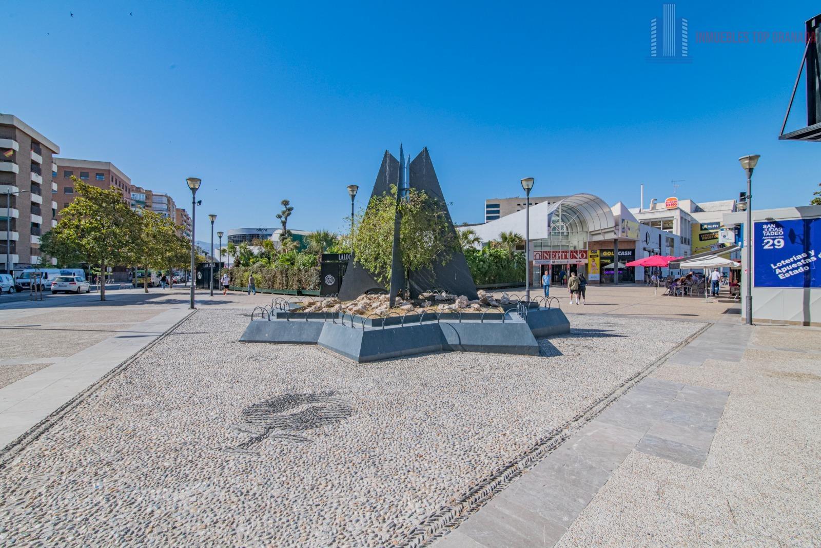 Venta de local comercial en Granada