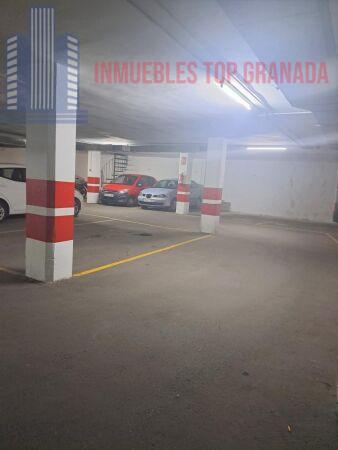 For sale of garage in Granada