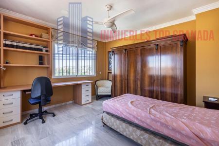 Venta de chalet en Cájar