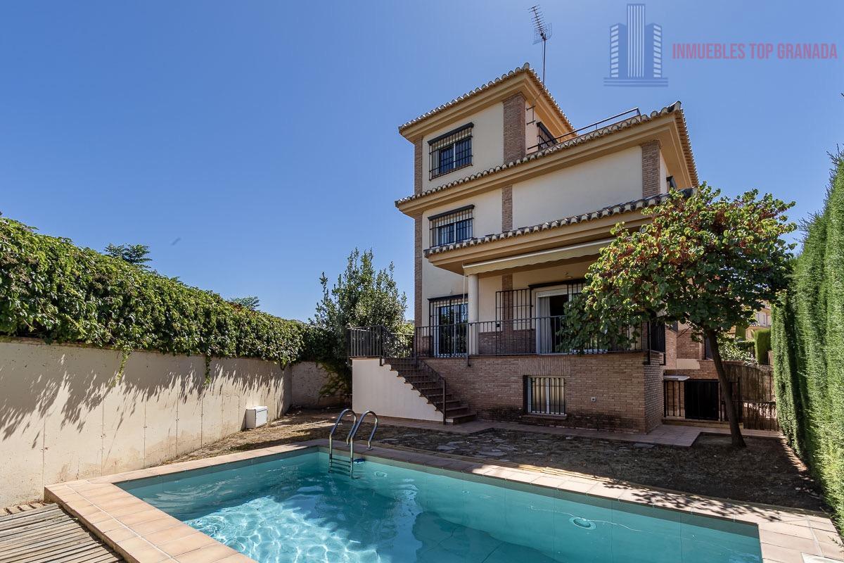 Venta de chalet en Cájar