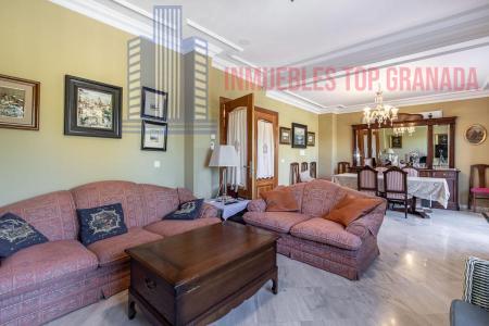Venta de chalet en Cájar
