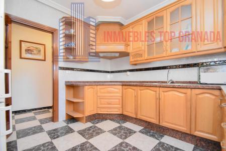 For sale of flat in Montefrío