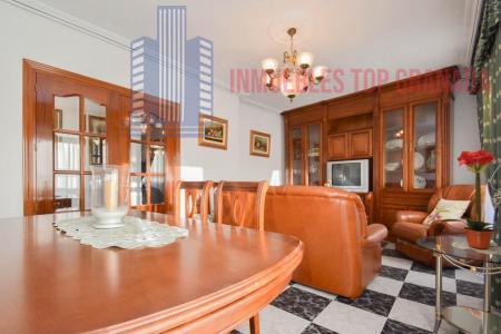 For sale of flat in Montefrío