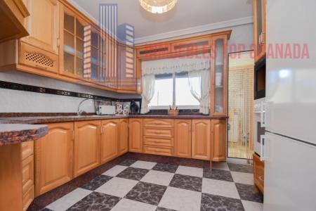 For sale of flat in Montefrío