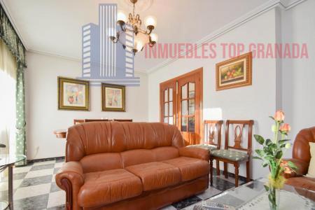 For sale of flat in Montefrío