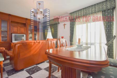 For sale of flat in Montefrío