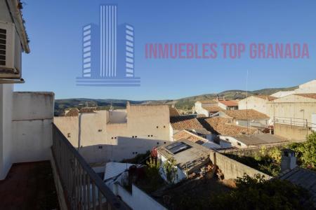 For sale of flat in Montefrío