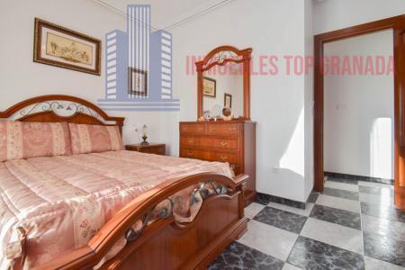 For sale of flat in Montefrío