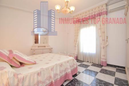 For sale of flat in Montefrío