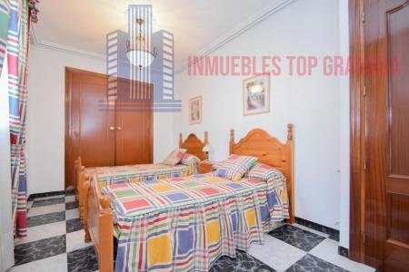 For sale of flat in Montefrío