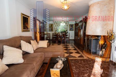 For sale of chalet in Ogíjares