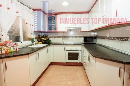 For sale of chalet in Ogíjares