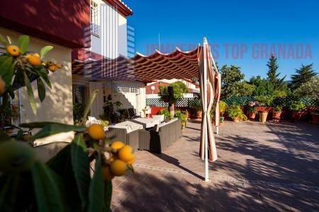 For sale of chalet in Ogíjares