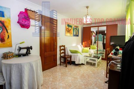 For sale of chalet in Ogíjares