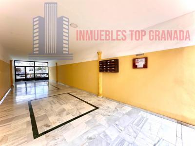For sale of flat in Cúllar Vega